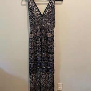 Angie Sleeveless V-Neck Maxi Dress